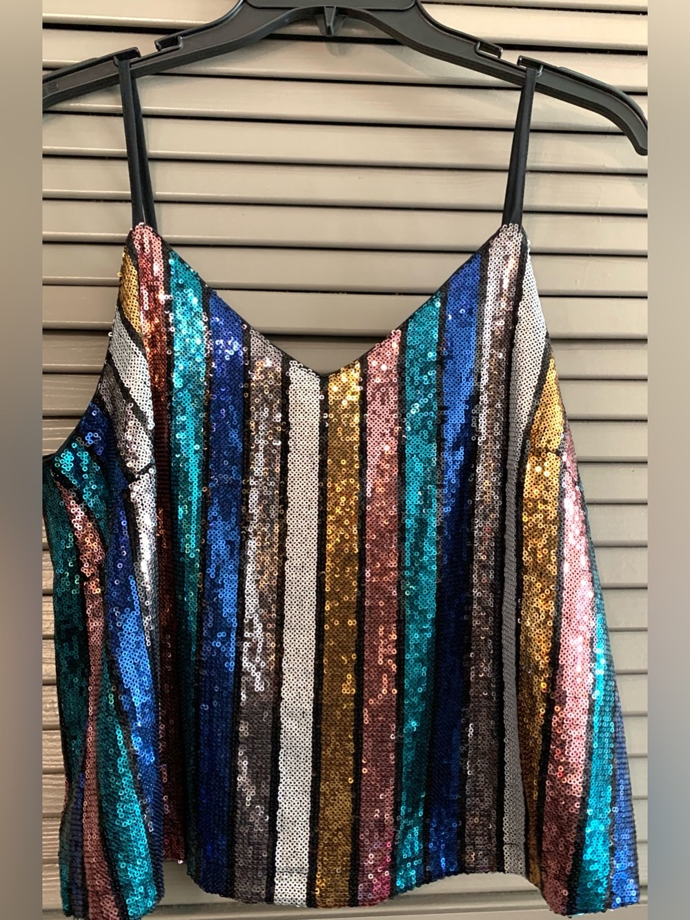Free Press Multicolor Sparkling Sequined Camisole Top. Size M. nwt